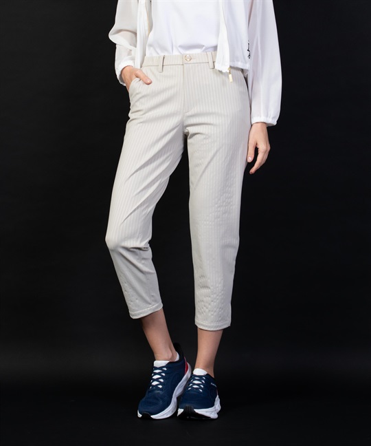 【BLACK】プリントストライプ刺繍入りクロップドパンツ(12ベージュ-38)