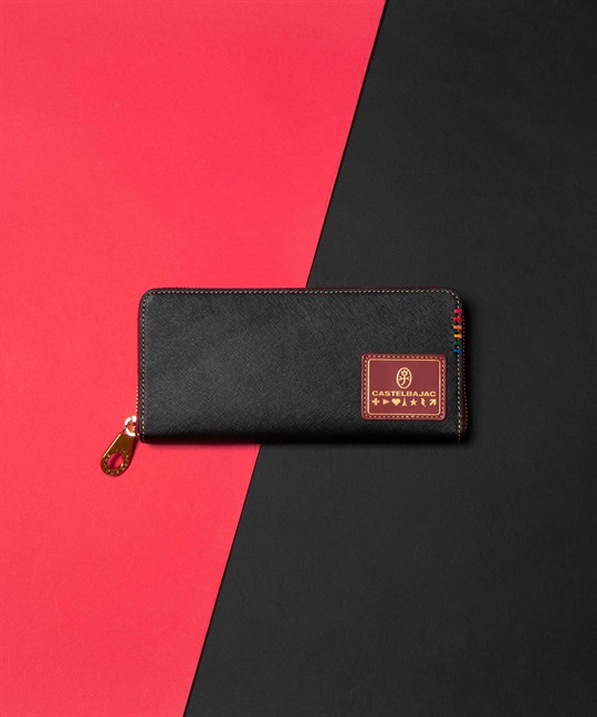 ラウンドファスナー長財布 カード段13＜ソート小物2025Xmas＞(ブラック×レッド-フリー)